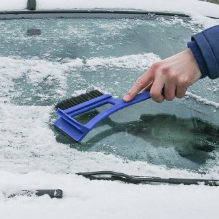 Brosse à neige 14,5 pouces avec grattoir à glace